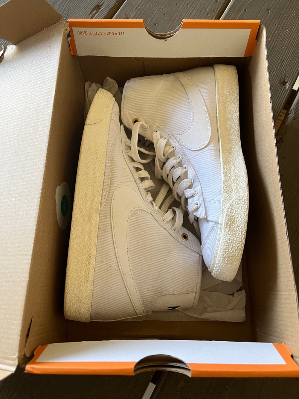 Nike Women’s Blazer Mid Canvas High-Top Sneakers - White (with box)